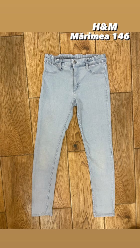 Blugi marimea 152