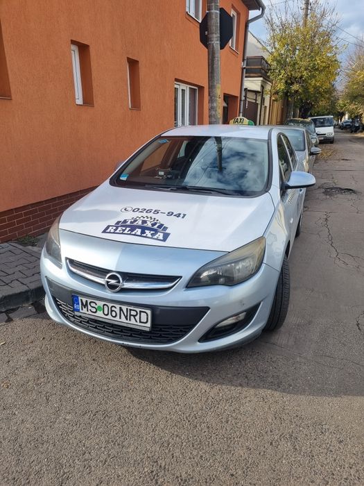 Vând Opel Astra J 2016 1.6 benzina+GPL