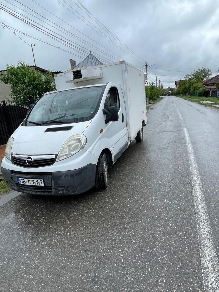 Opel vivaro 2.0 diesel