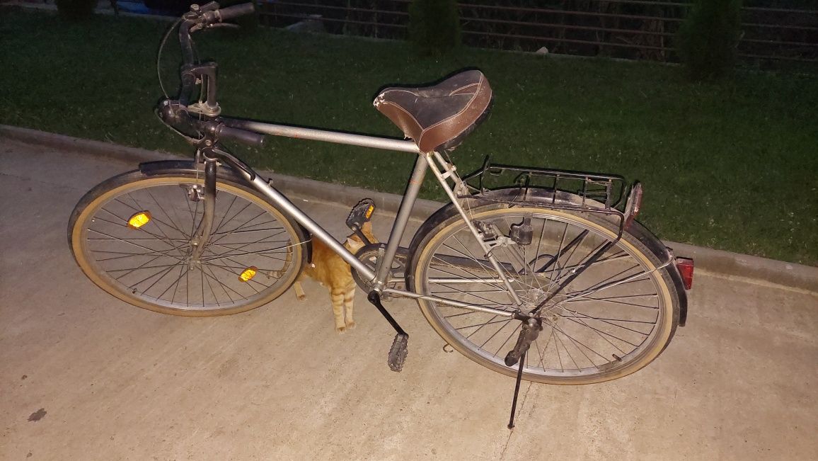 Vând Bicicletă R