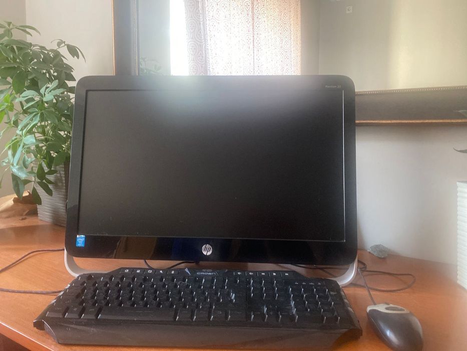 Моноблок HP Pavilion 23