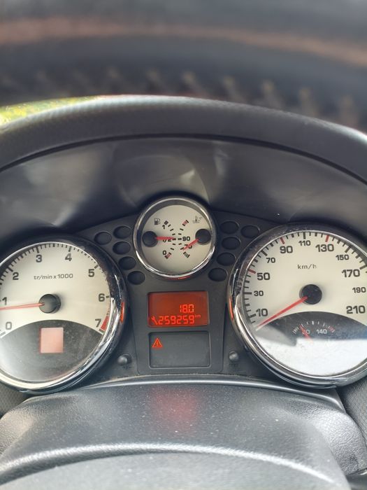Peugeot 207 1.6Hdi 109 кс