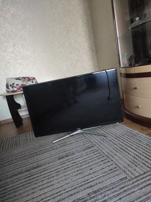 Телевизор SAMSUNG