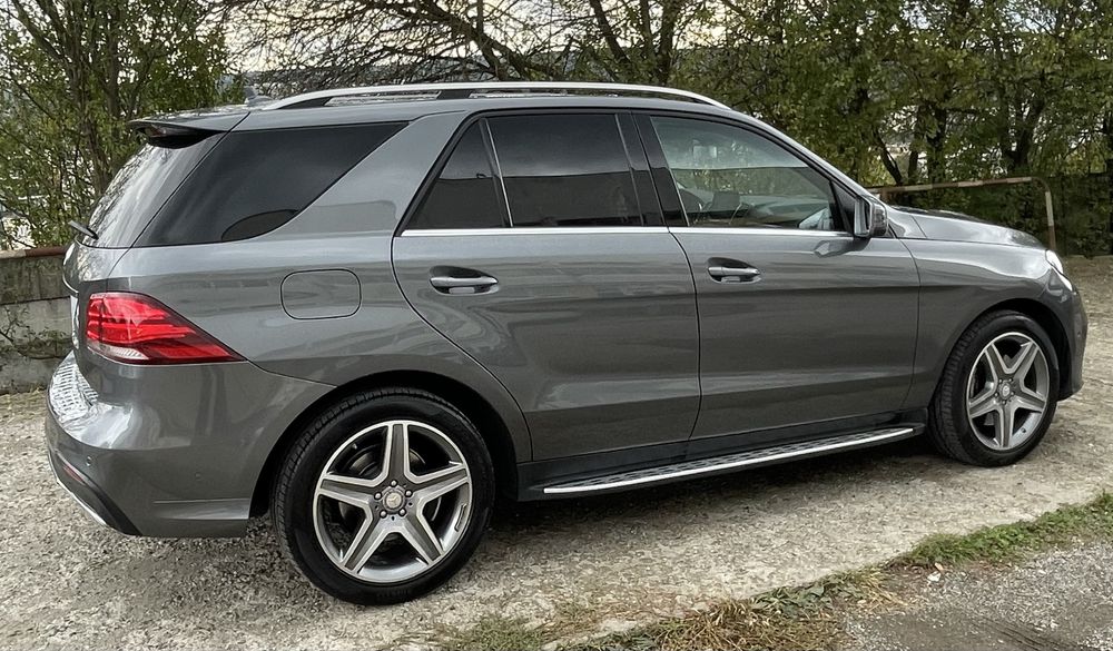 Vand GLE 350 4matic .82000 km !!