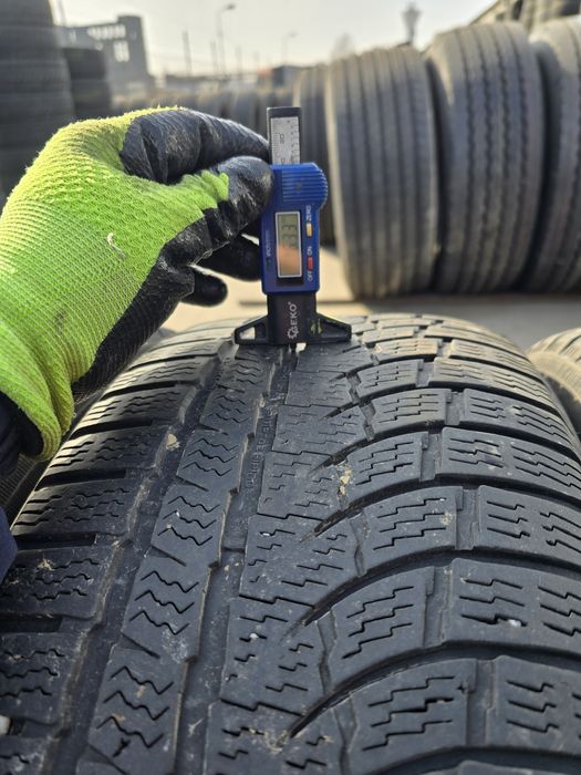 Anvelope de iarna 235-50r18 Nokian