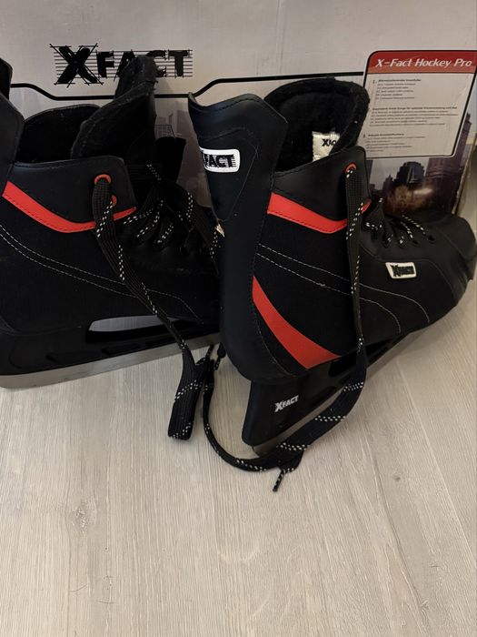 Vând patine de hochei X-Fact Pro