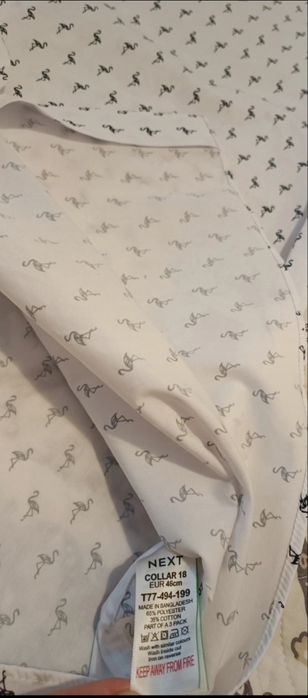 Cămașa albă cu model flamingo, de la Next , pt bărbați , măsura 46(XL)
