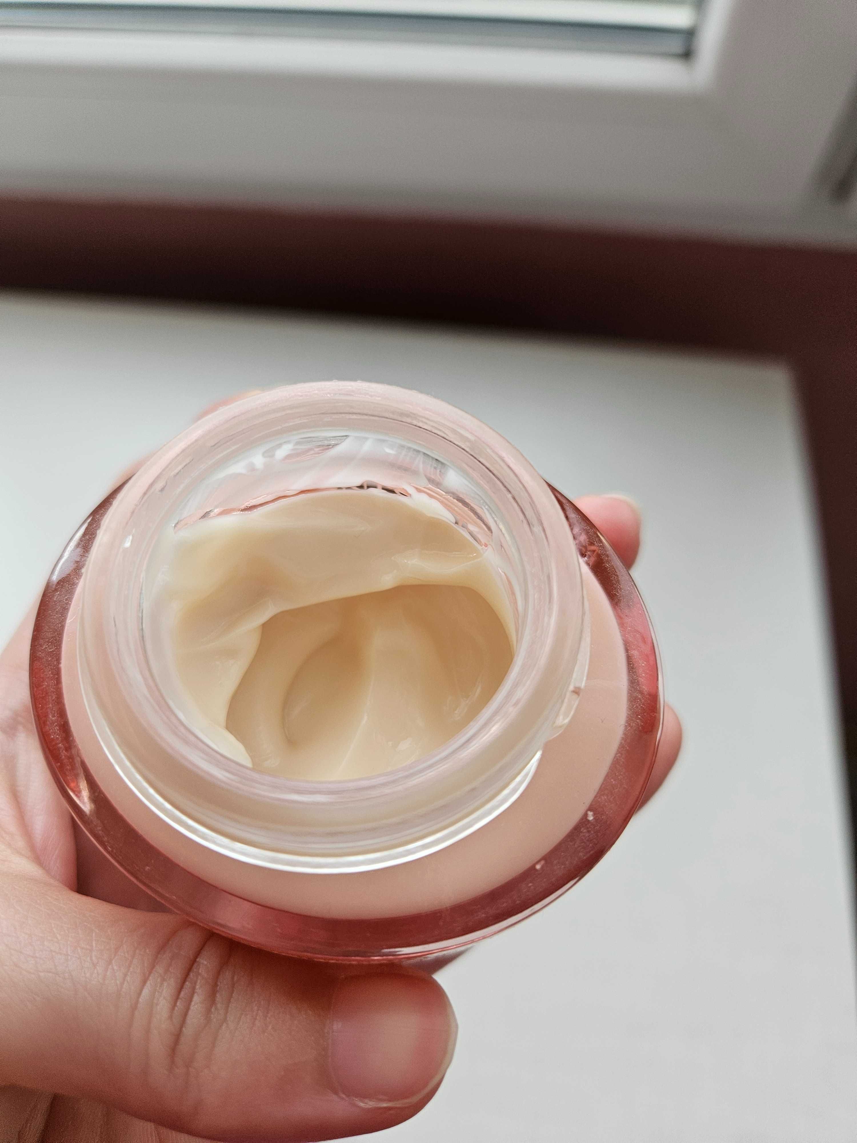 Козметика Laneige,Vichу,Clarins,NYX