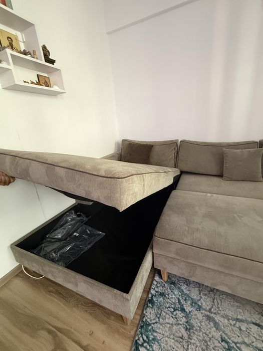 Colțar extensibil cu ladă de depozitare – stare foarte bună