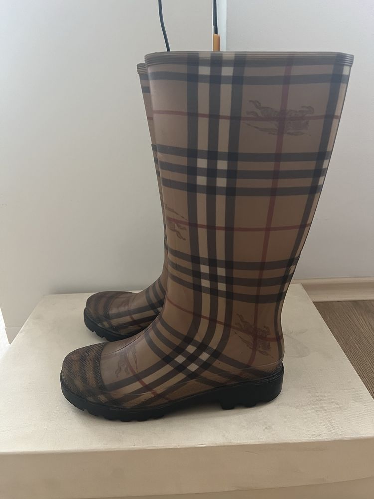 Burberry гумени ботуши размер 38 оригинални