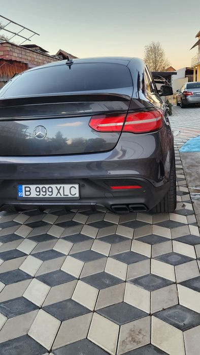 Mercedes cupe AMG  63 pachetul