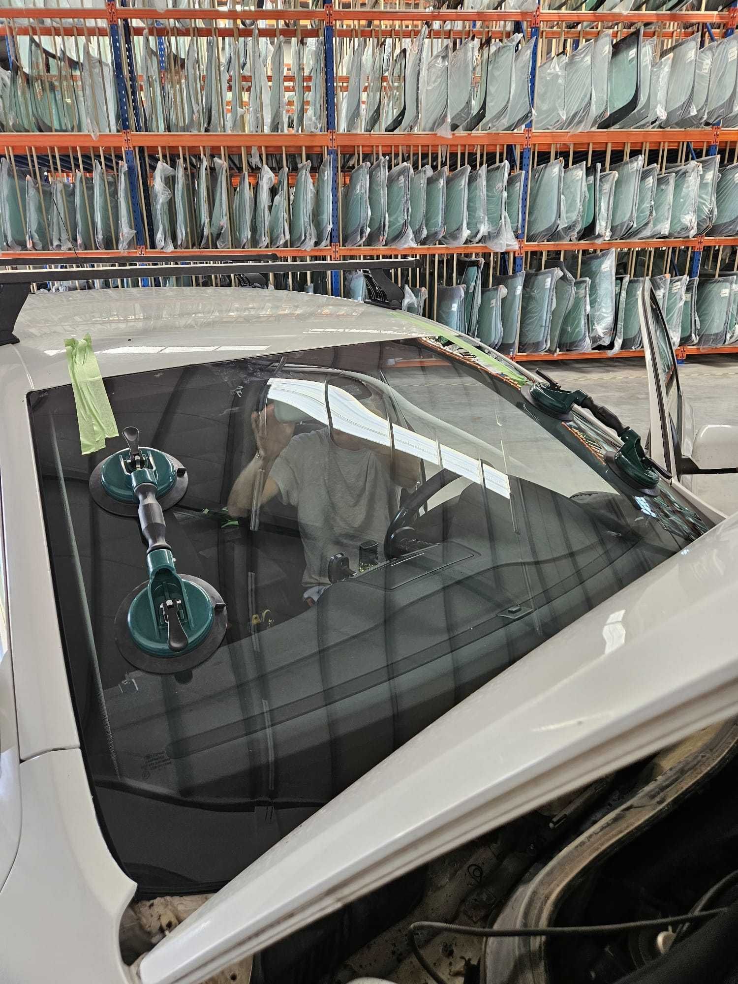 Montaj parbrize auto Fuyao