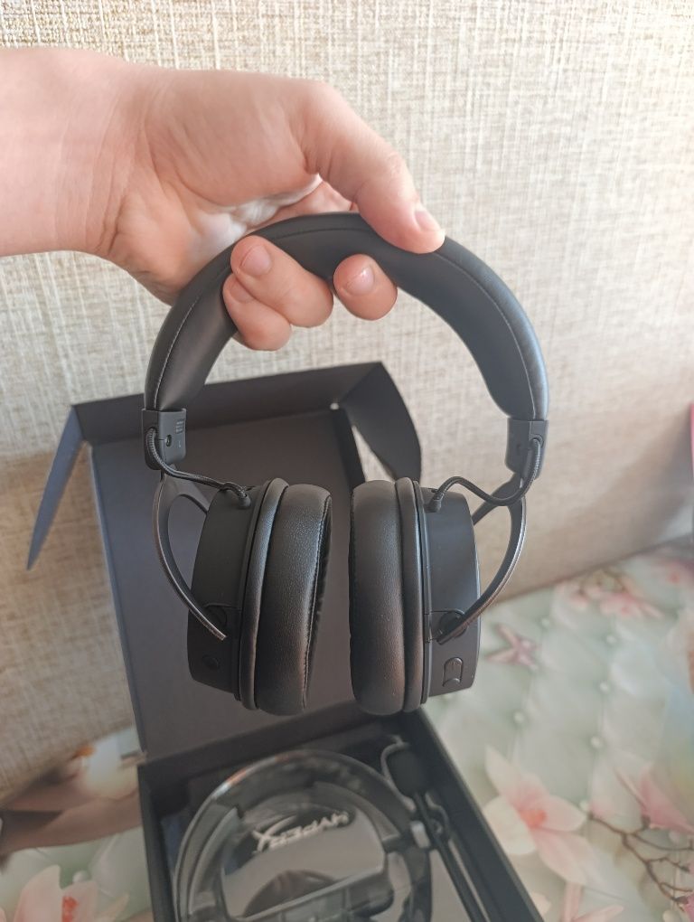 HyperX Cloud Mix naushnik
