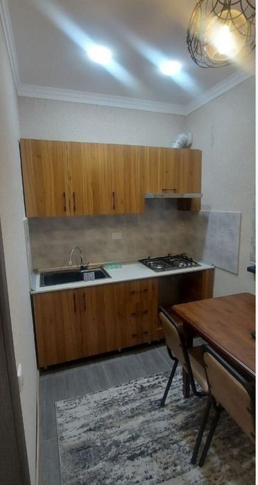 Yakkasaroy Oybek metroga yaqin joyda kvartira bor oilaga talabalarga