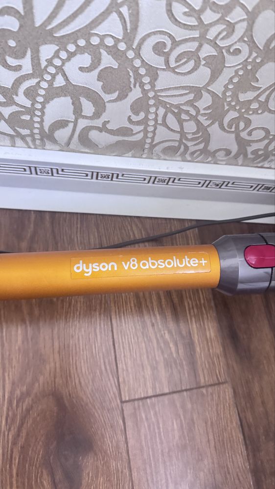 Пылесос Dyson V8
