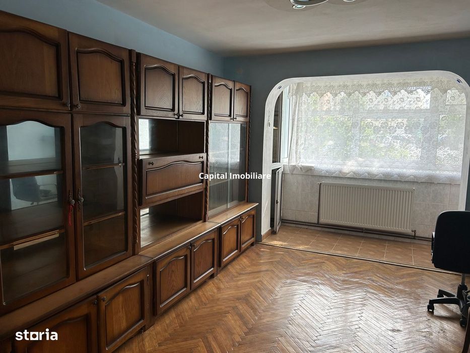 Apartament cu 3 camere, parter, zona Mioriței
