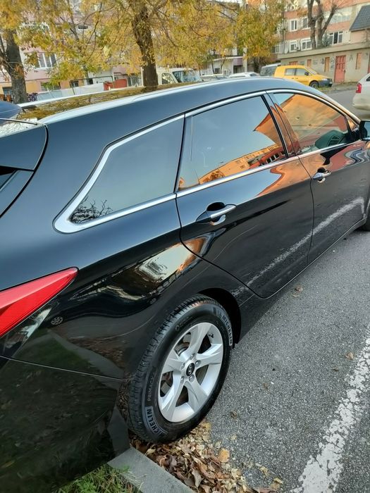 Vind Hyundai i40 negru