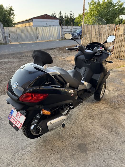 Piaggio mp3 Touring LT 300cc Triciclu categoria B an 2012