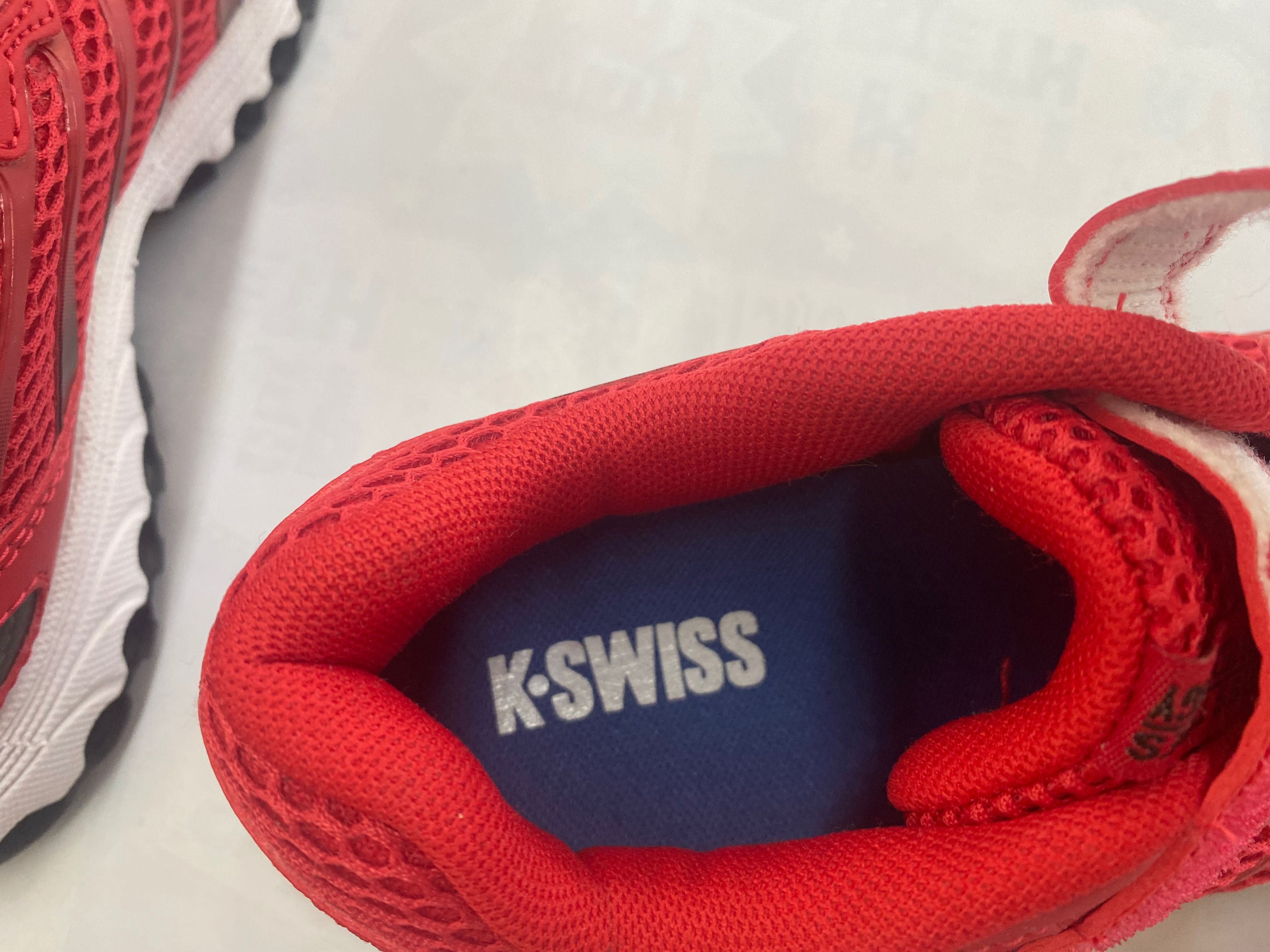 НОВИ Детски маратонки K•SWISS TUBES с ергономична подметка, размер 31