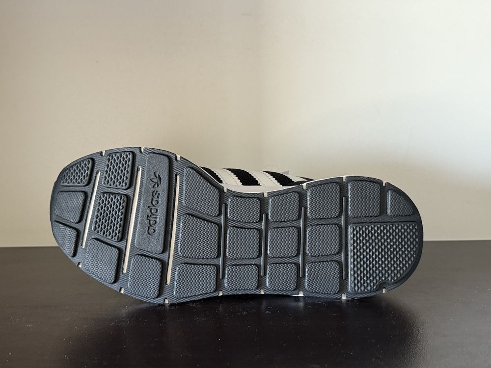 Adidas Swift Run Rf 38номер 24см Стелка Нови с Кутия