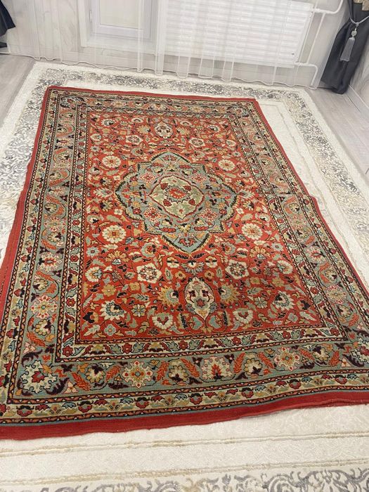 Продам ковры 2×3