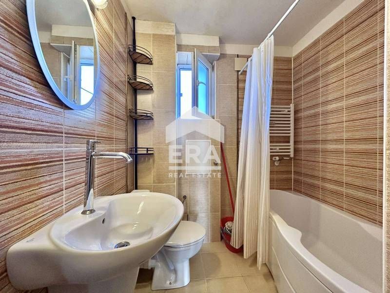 Дава се под наем Четиристаен апартамент в София, Оборище - 90 кв.м за 867 € - Снимка #6