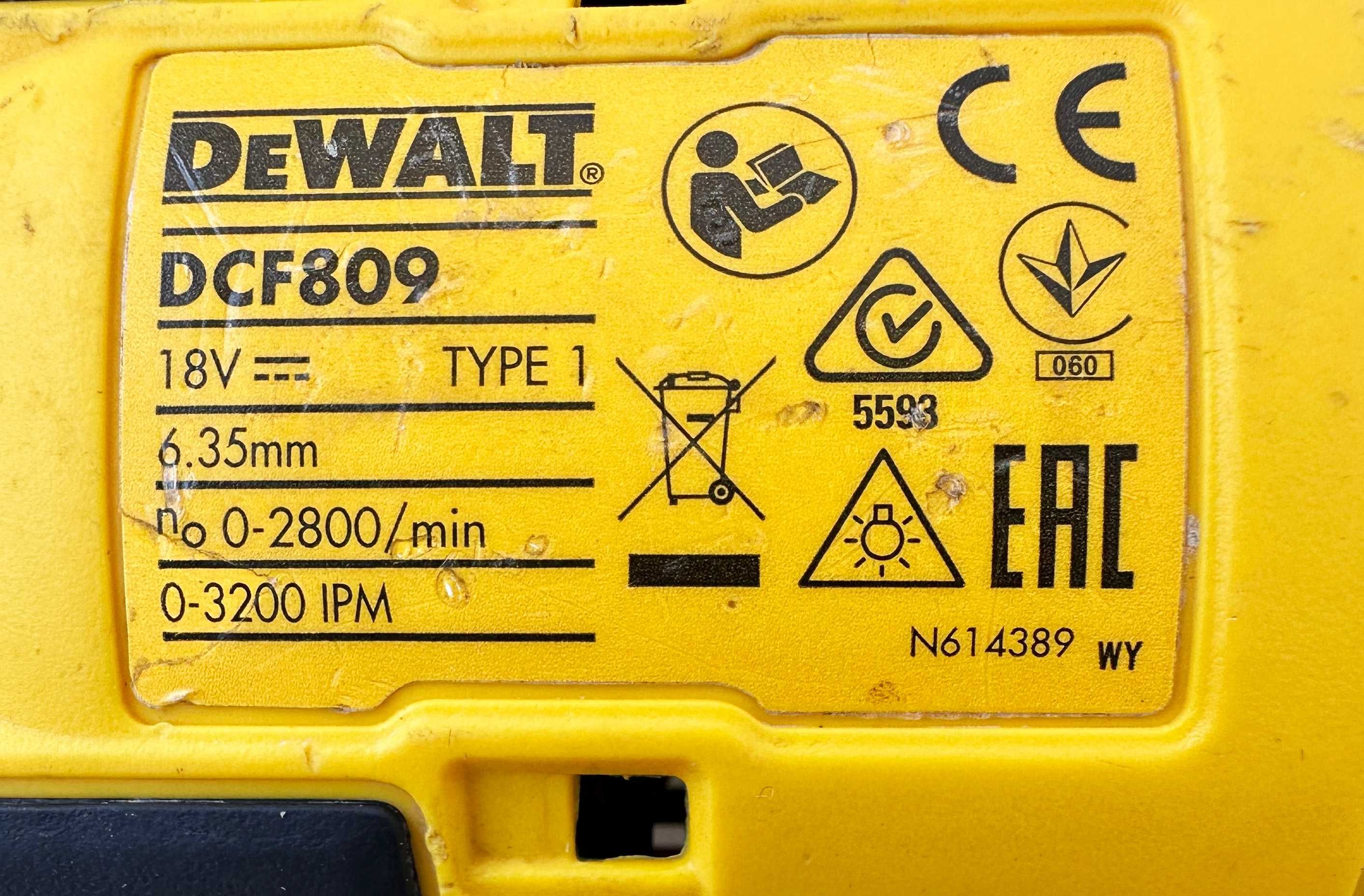 Безчетков комп. Dewalt DCF809 Импакт и Dewalt DCD709 Ударен винтоверт