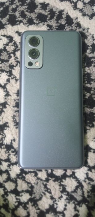 Продается телефон 1plus