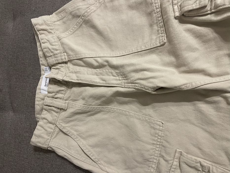 Blugi dama crem Bershka