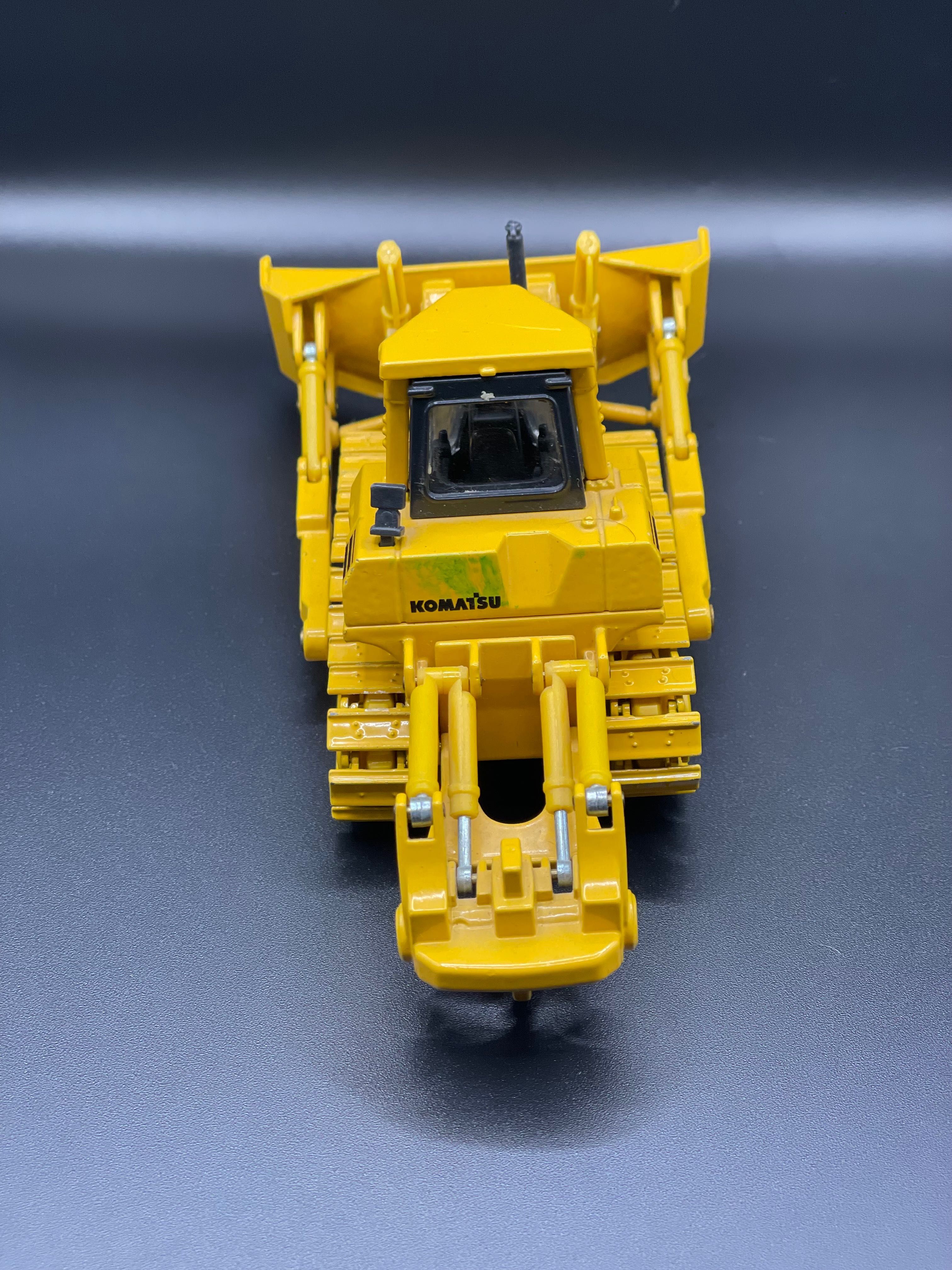 Joal Komatsu D155AX Crawler Dozer & Ripper, 1:50