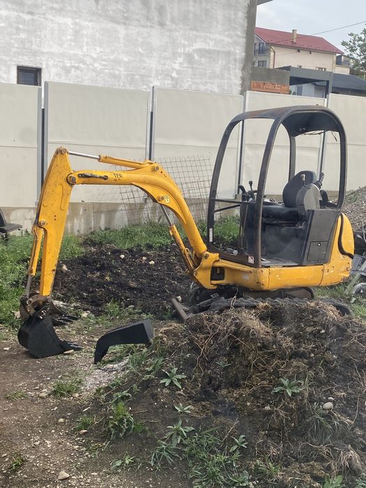 Inchiriez miniexcavator mini excavator 1.5t