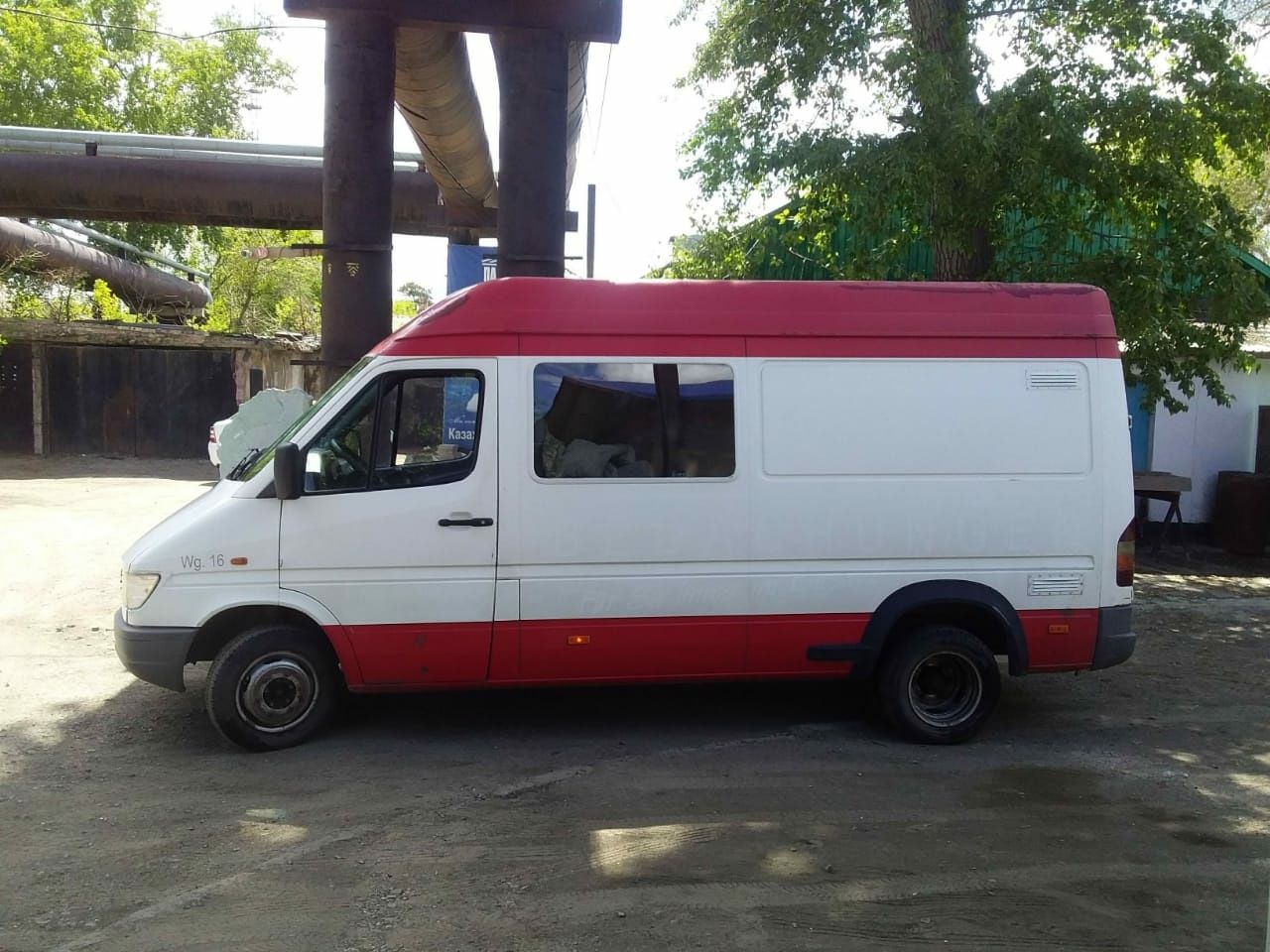 Продам фургон Sprinter 412D