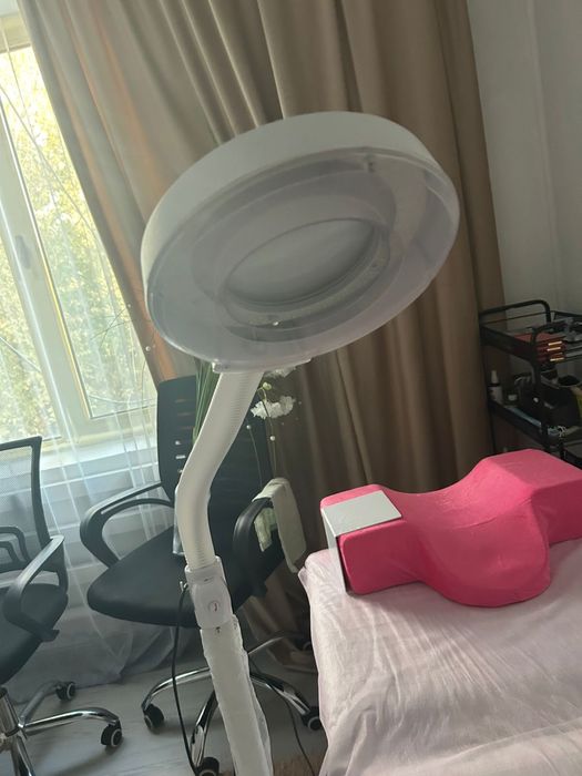 Световая лампа для лица