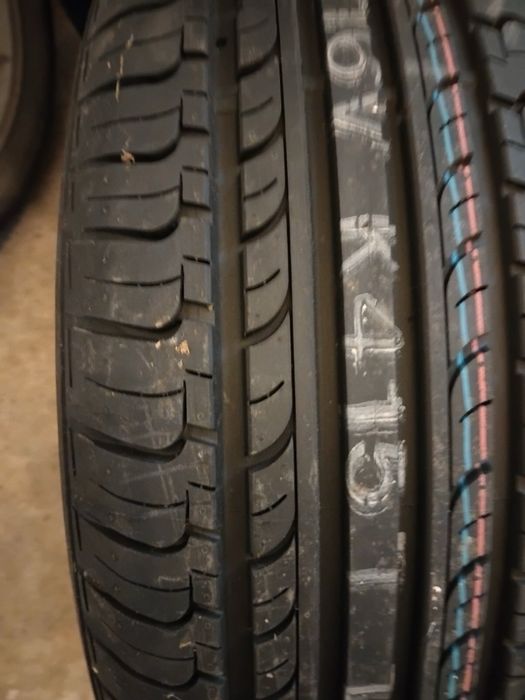 Гуми с джанти , 7х16 ЕТ. 38  гуми 205  60 16