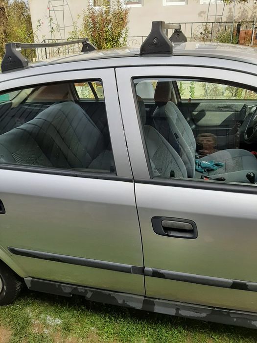 Vând mașină Opel Astra