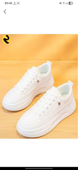 Yangi Trend Oq Rangli Krasovka. -50%