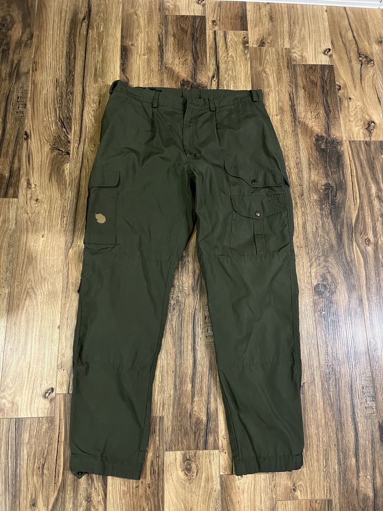 Fjall Raven Size 52 L
