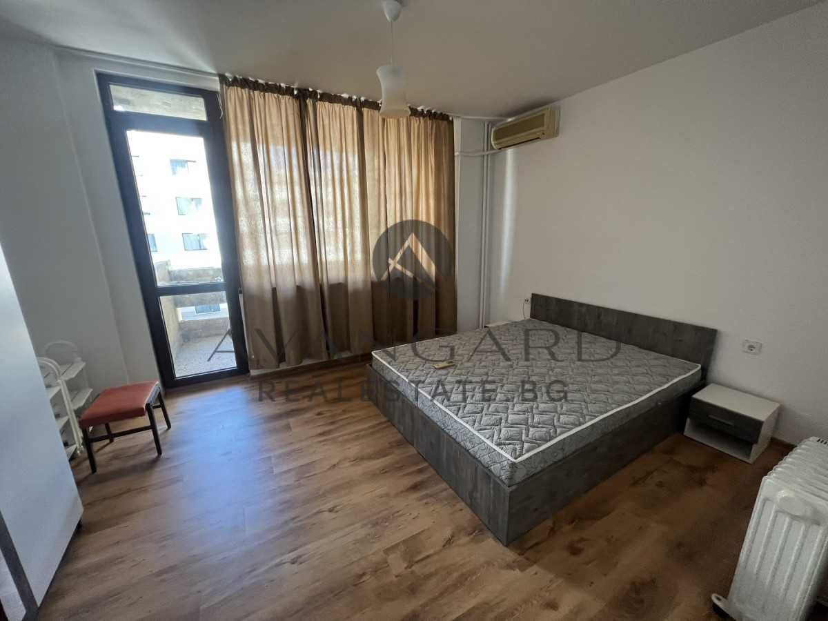 Продава се Тристаен апартамент в Пловдив, Център - 100 кв.м за 1957 €/кв.м - Снимка #4