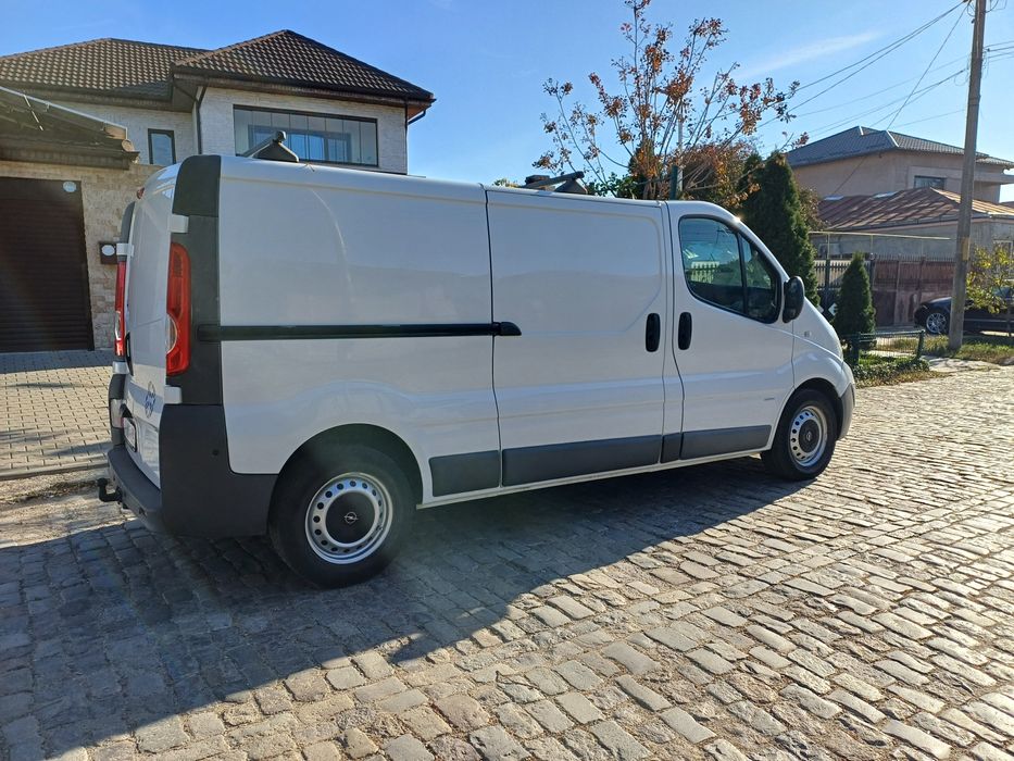 Opel Vivaro LUNG 2014