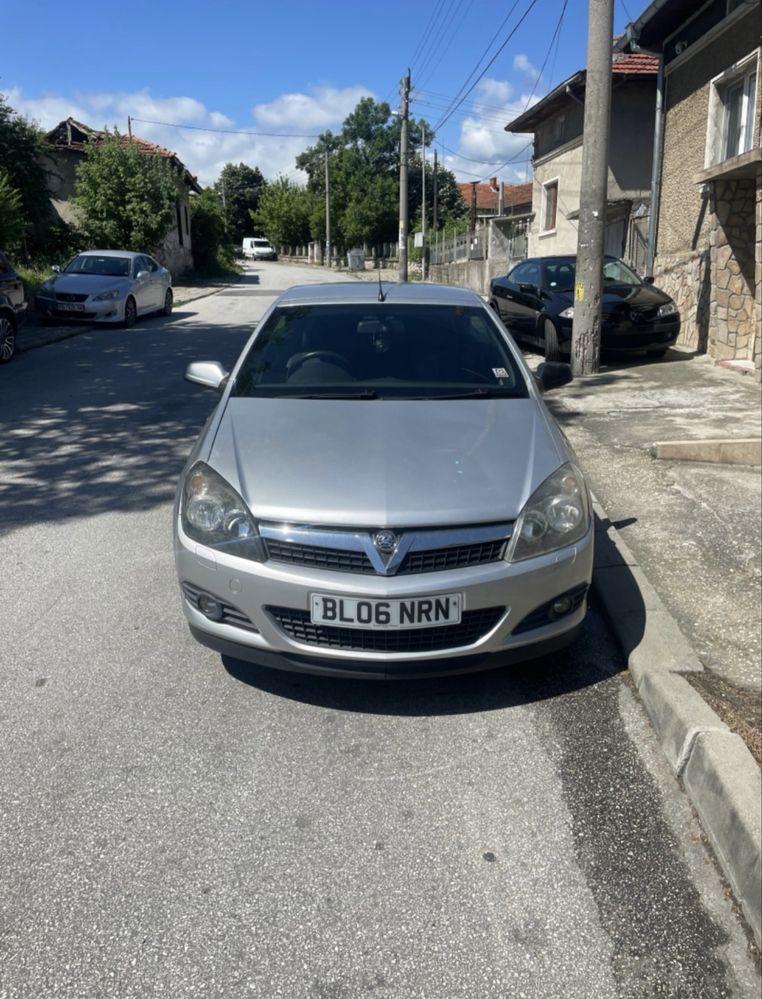 Opel Astra H TwinTop 1.6 десен волан на части