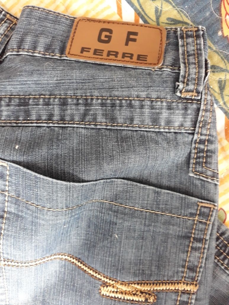 Продам летний джинсы