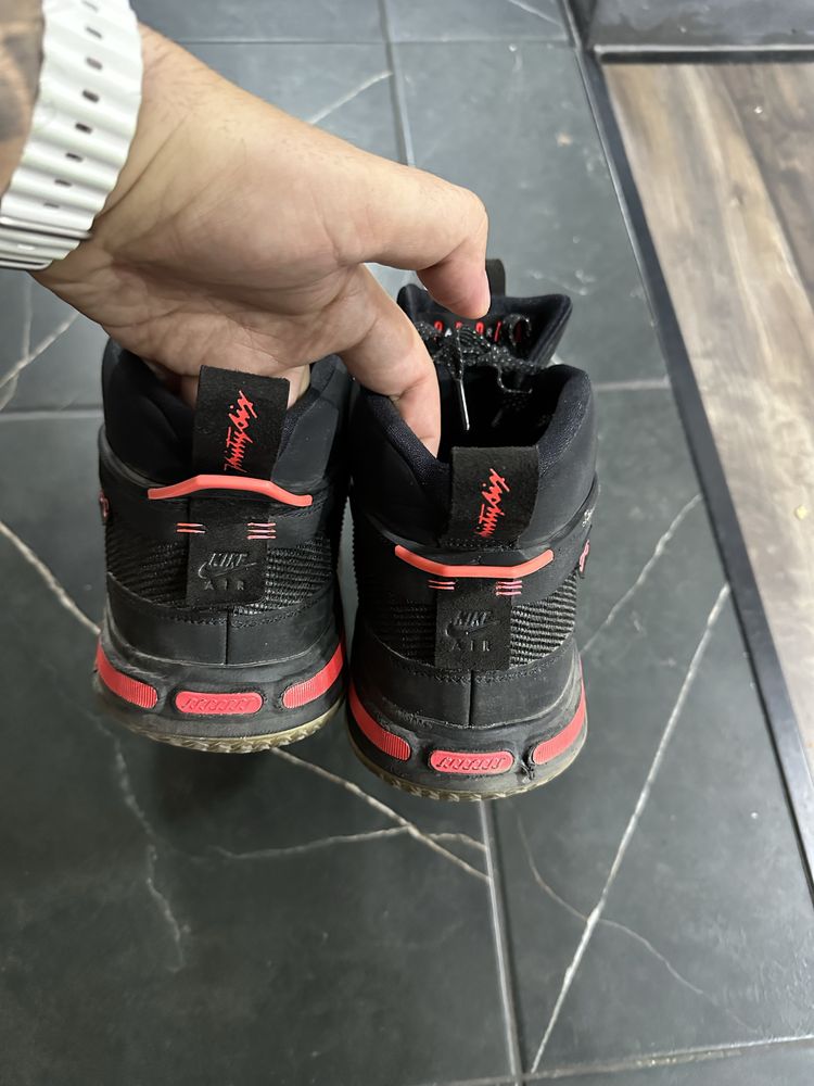 Jordan 36 low black / crimson red size US13/UK12/EU47.5