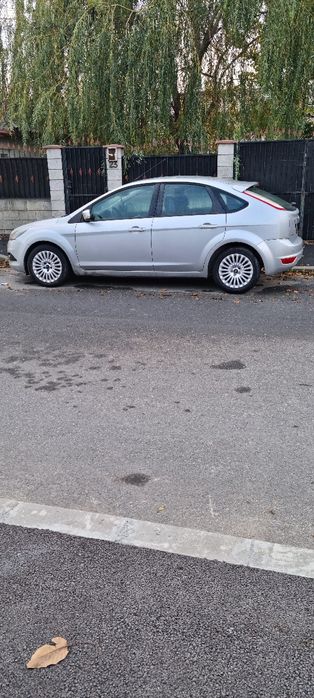 Ford Focus 2 hatchback