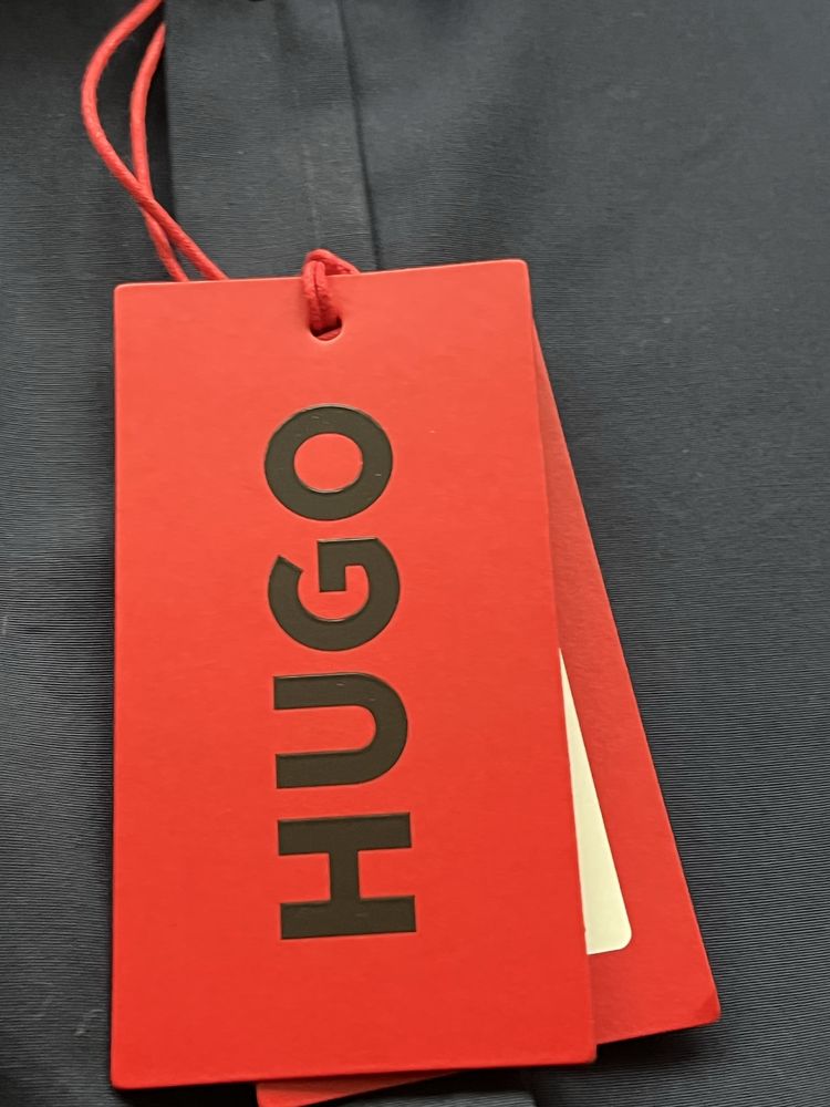 HUGO Hugo Boss : НОВА- Enrique  Extra Slim М / Оригинал