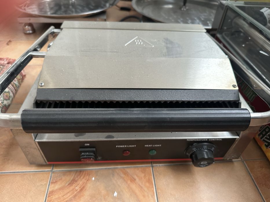 Продам Гриль аппарат