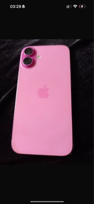 Айфон 16плюс 256гб почти новый