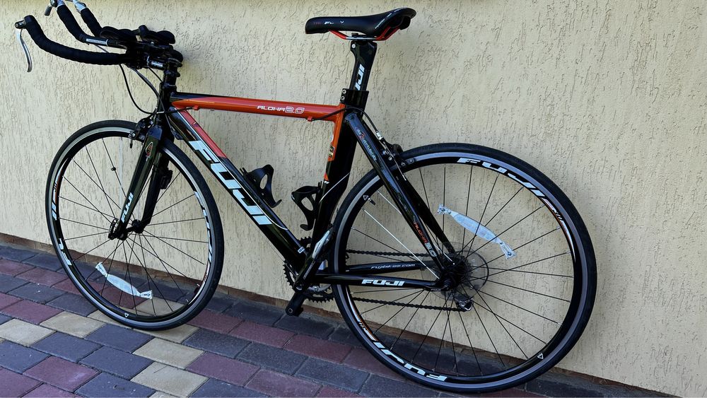 Cursiera Triathlon Fuji Aloha 2.0 sa carbon(trek,Cube,specialized)