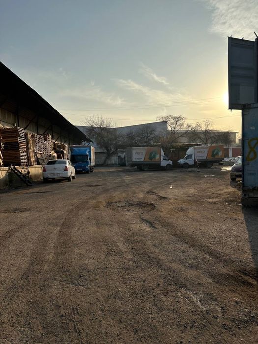 Жомеда 1,55 гектарли база сотилади