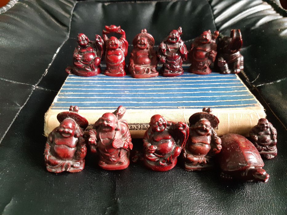 vand 12 mini statuete buddha si animale pentru colectionari