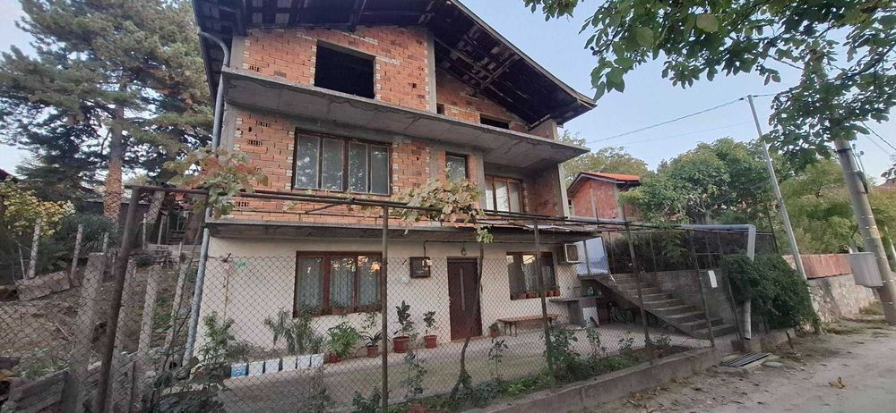 Къща Брестовица,обл.Пловдив